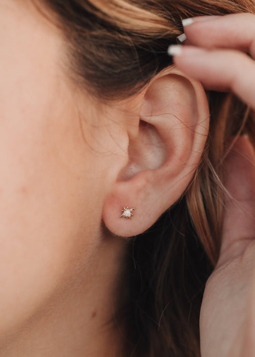 18K Gold Vermeil + Mother of Pearl Gemstone || Everyday Earrings